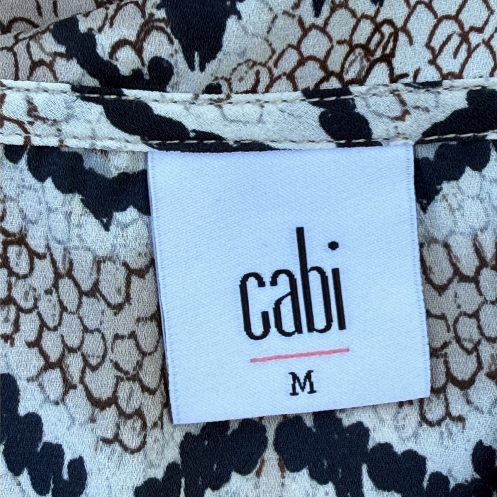 Cabi "Serpentine" split neck blouse - size M - Picture 4 of 4